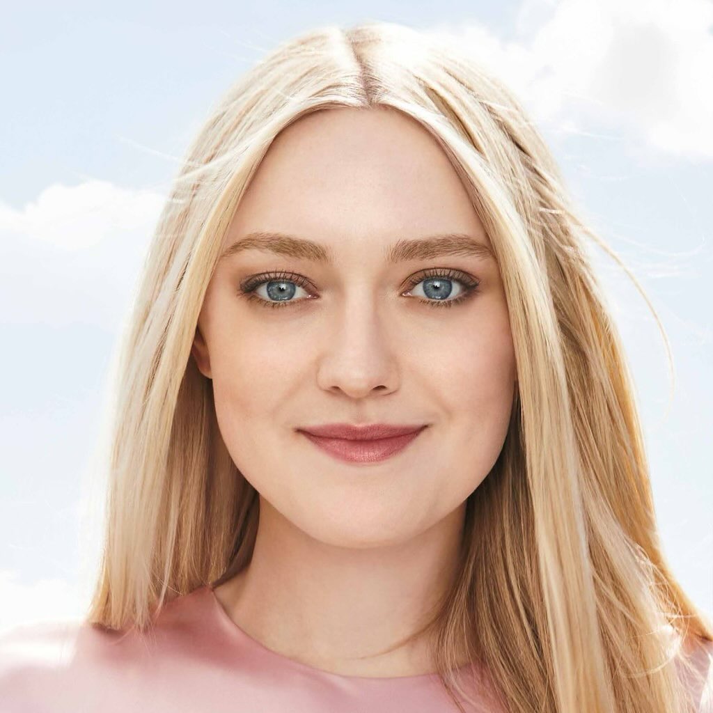 Dakota Fanning Bio, Age, Career, Net Worth, Height, Education, Boyfriend & More