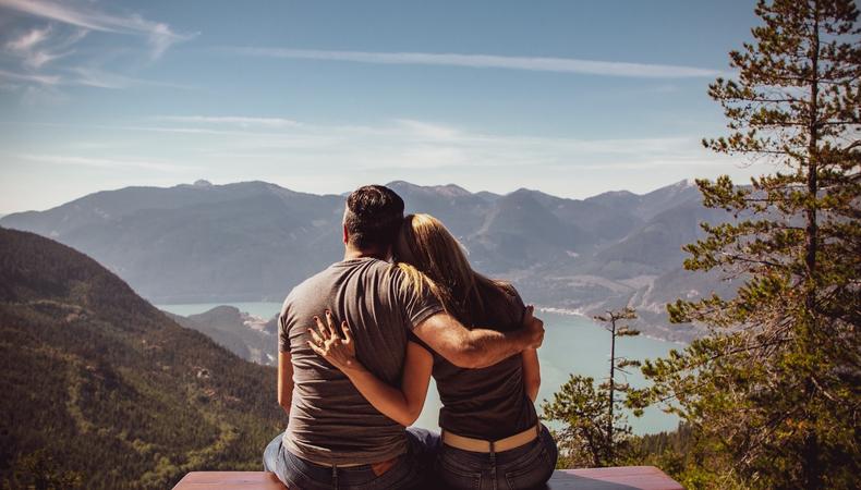 How to Boost Your Chances of Dating an Actress